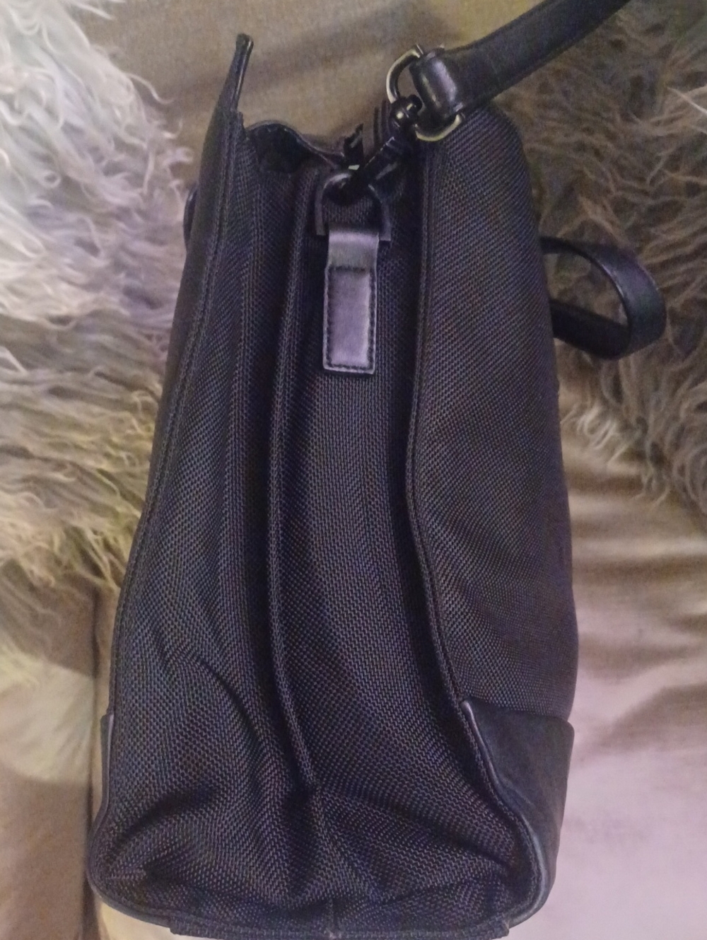 TUMI Black Leather Hard Nylon Canvas Crossbody Top Carry Travel Bag Xl - Picture 8 of 12